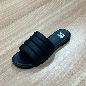 Sorel Ella Black Quilted Slide Sandals